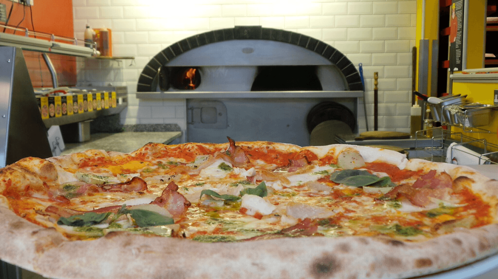 Free Guide The Essential Guide to Your New Commercial Pizza Oven